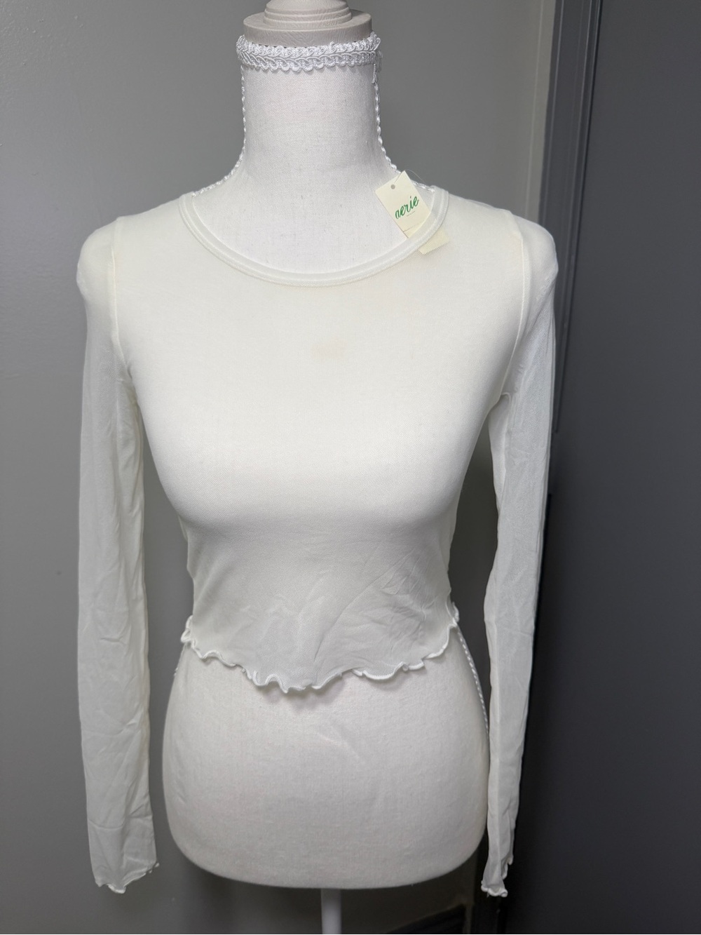 American Eagle Outfitters White Crop Top